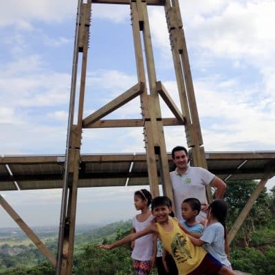 InnoVentum's Julien Daligault with local children
